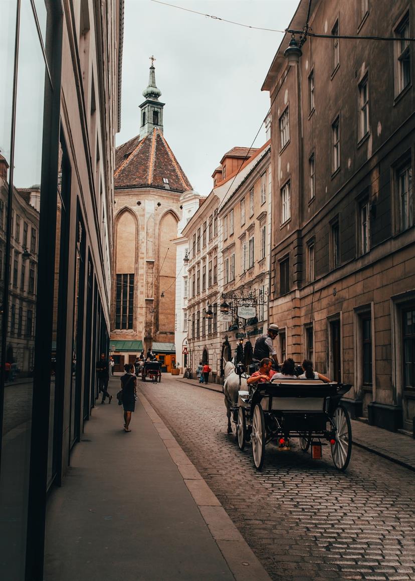© Josh Hild / unsplash.com
